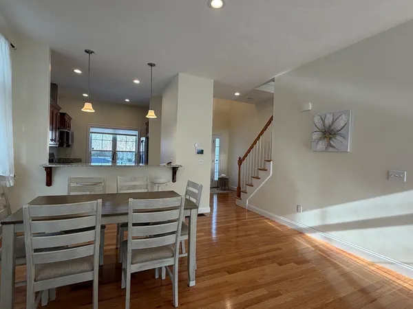 $6,300 | 33 Boardwalk Drive, Unit 33, Andover, MA 01810