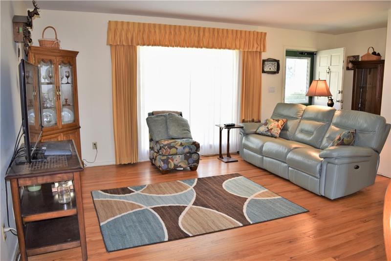 56 Old York Road Washington, PA 15301 - Photo 3 of 25 Gallery Image 3