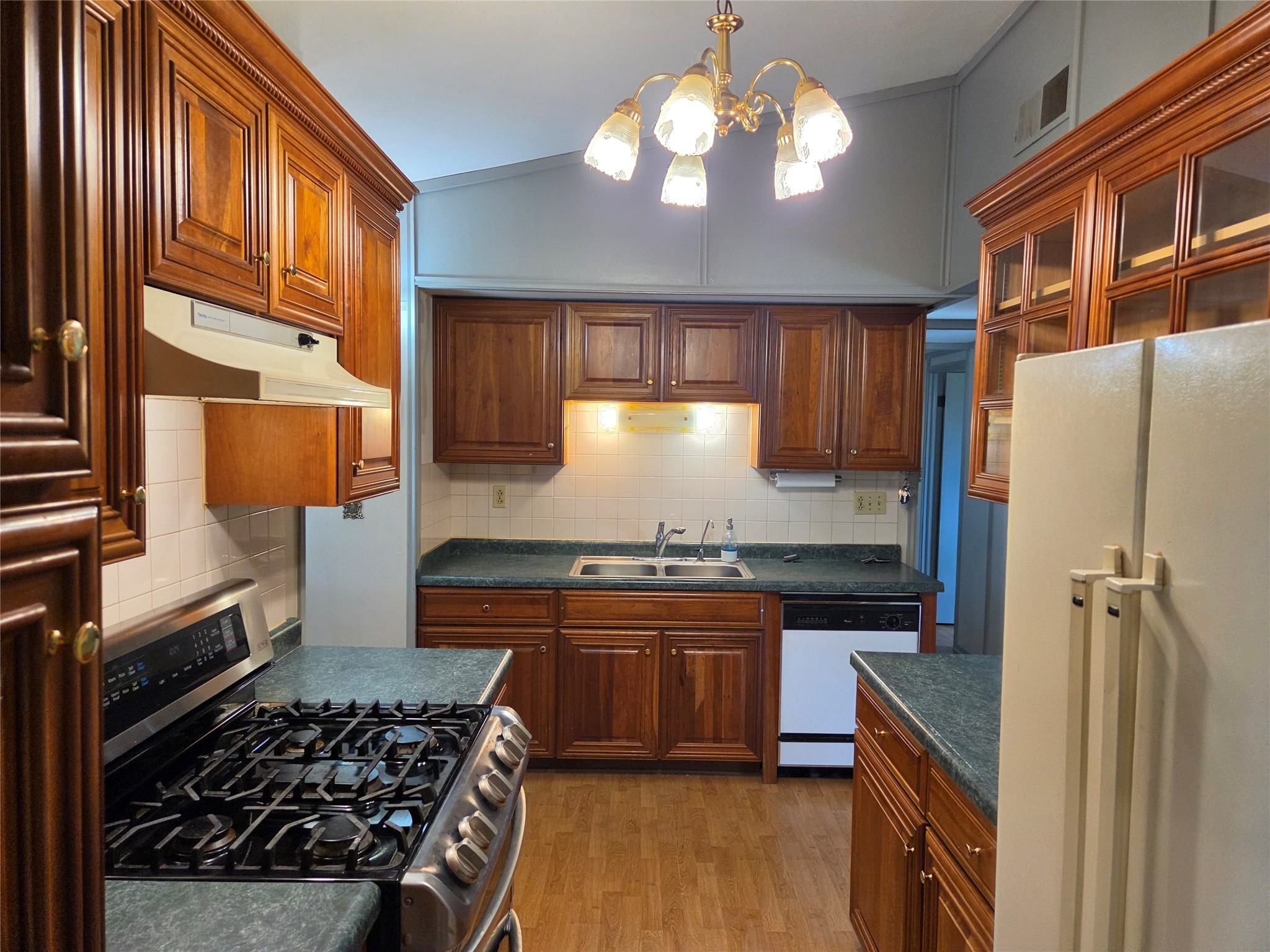 100 Locust Drive Hixton, WI 54635 - Photo 5 of 37