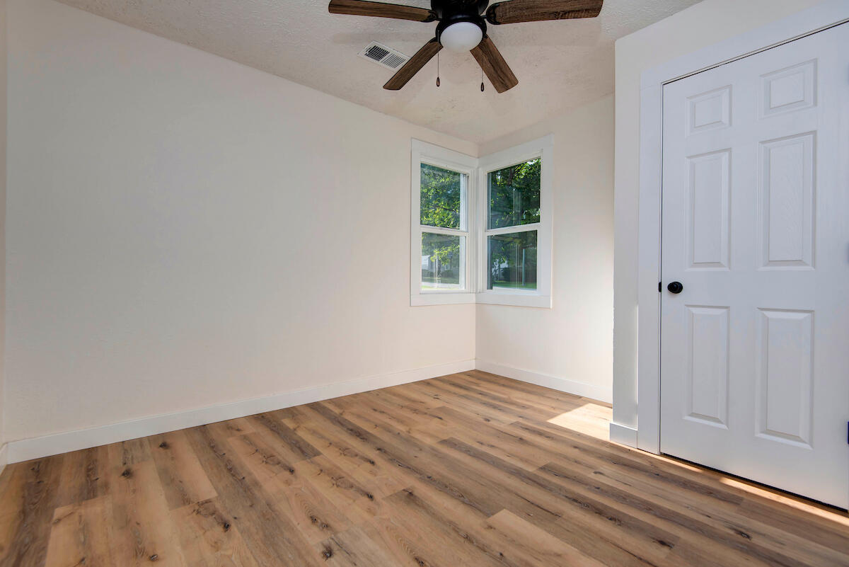 2533 West Walnut Street Springfield, MO 65806 - Photo 12 of 18 013_4_5