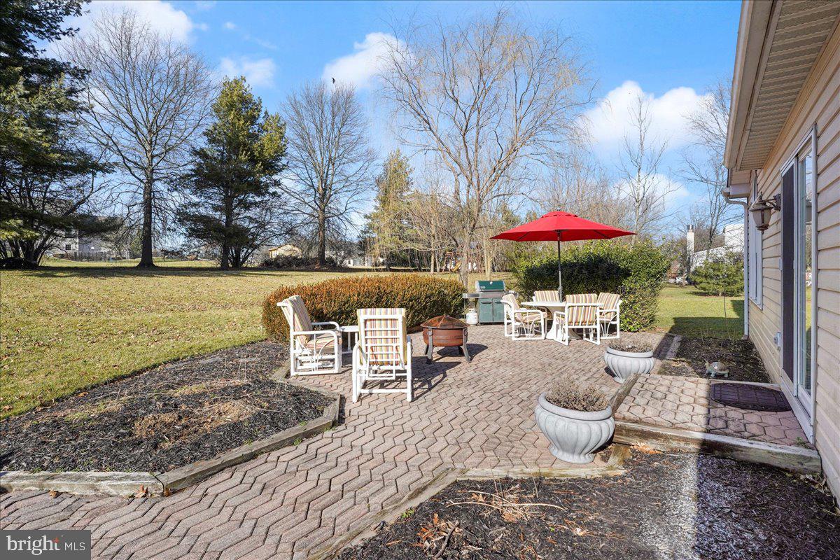 2228 Locust Drive Lansdale, PA 19446 - Photo 52 of 57 Pavers stone patio