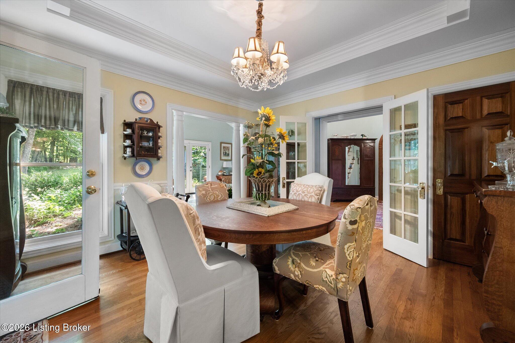 7101 Hickory Valley Road Louisville, KY 40299 - Photo 6 of 33 Dining Room