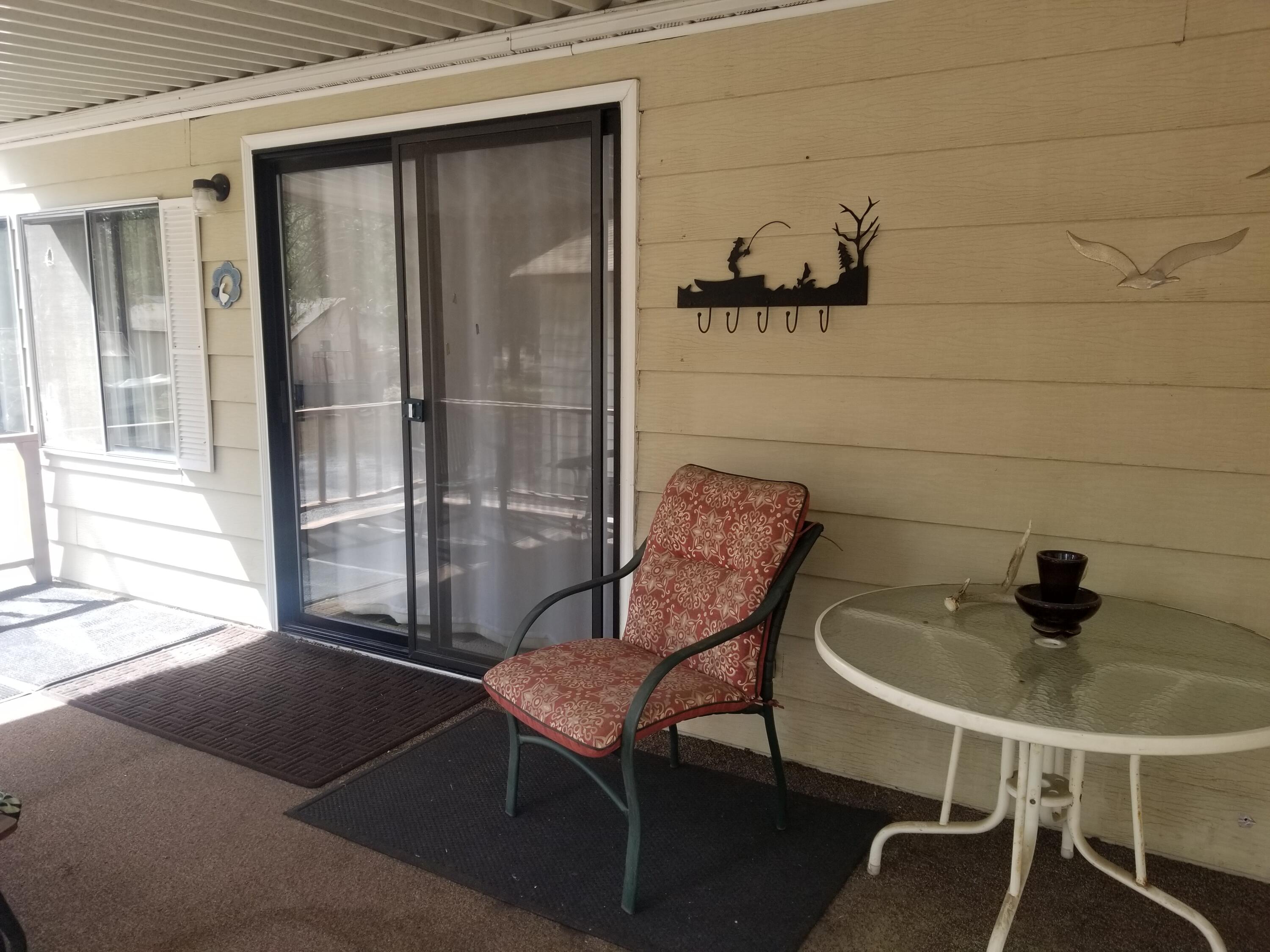 61014 Springcrest Drive Bend, OR 97702 - Photo 3 of 16 20240326_122009