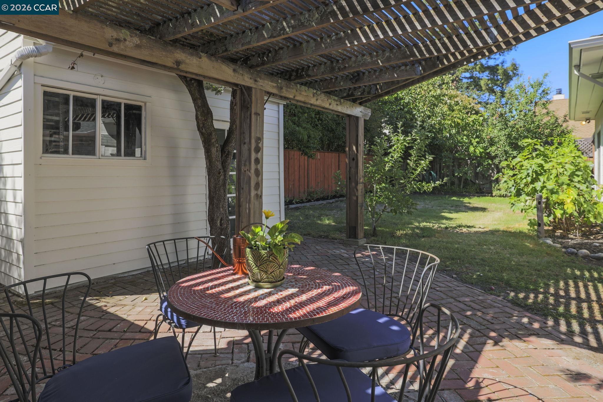2157 Whyte Park Avenue Walnut Creek, CA 94595 - Photo 17 of 35