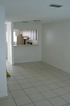 $2,000 | 3117 Coral Ridge Drive, Unit 3117, Coral Springs, FL 33065