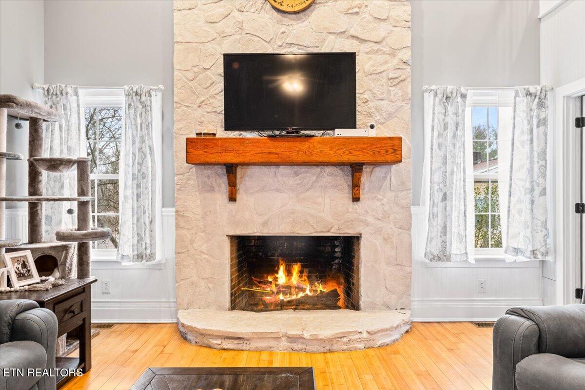 125 Denise Drive Speedwell, TN 37870 - Photo 17 of 51 Stone Fireplace