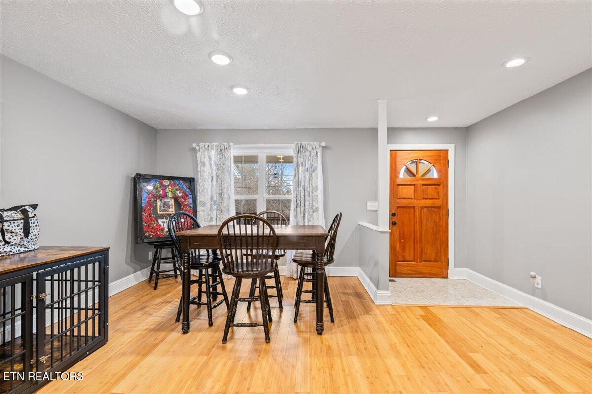 125 Denise Drive Speedwell, TN 37870 - Photo 6 of 51 Dining
