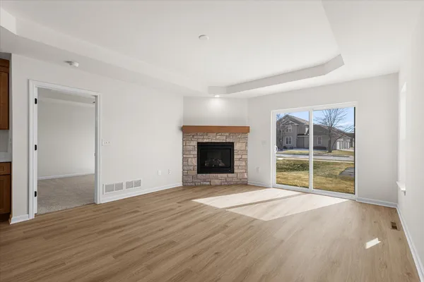$396,900 | 532 Hunter Oaks Boulevard, Unit 502, Watertown, WI 53094