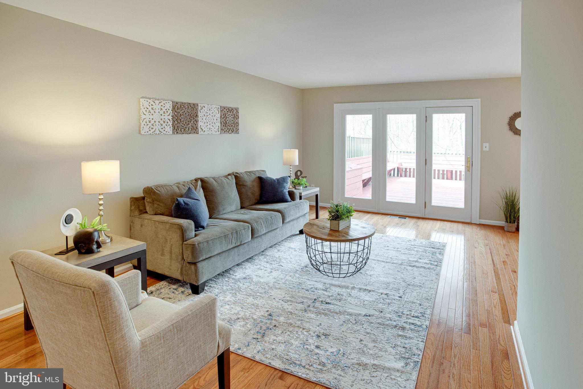 5802 Canvasback Road Burke, VA 22015 - Photo 7 of 57 Living Room