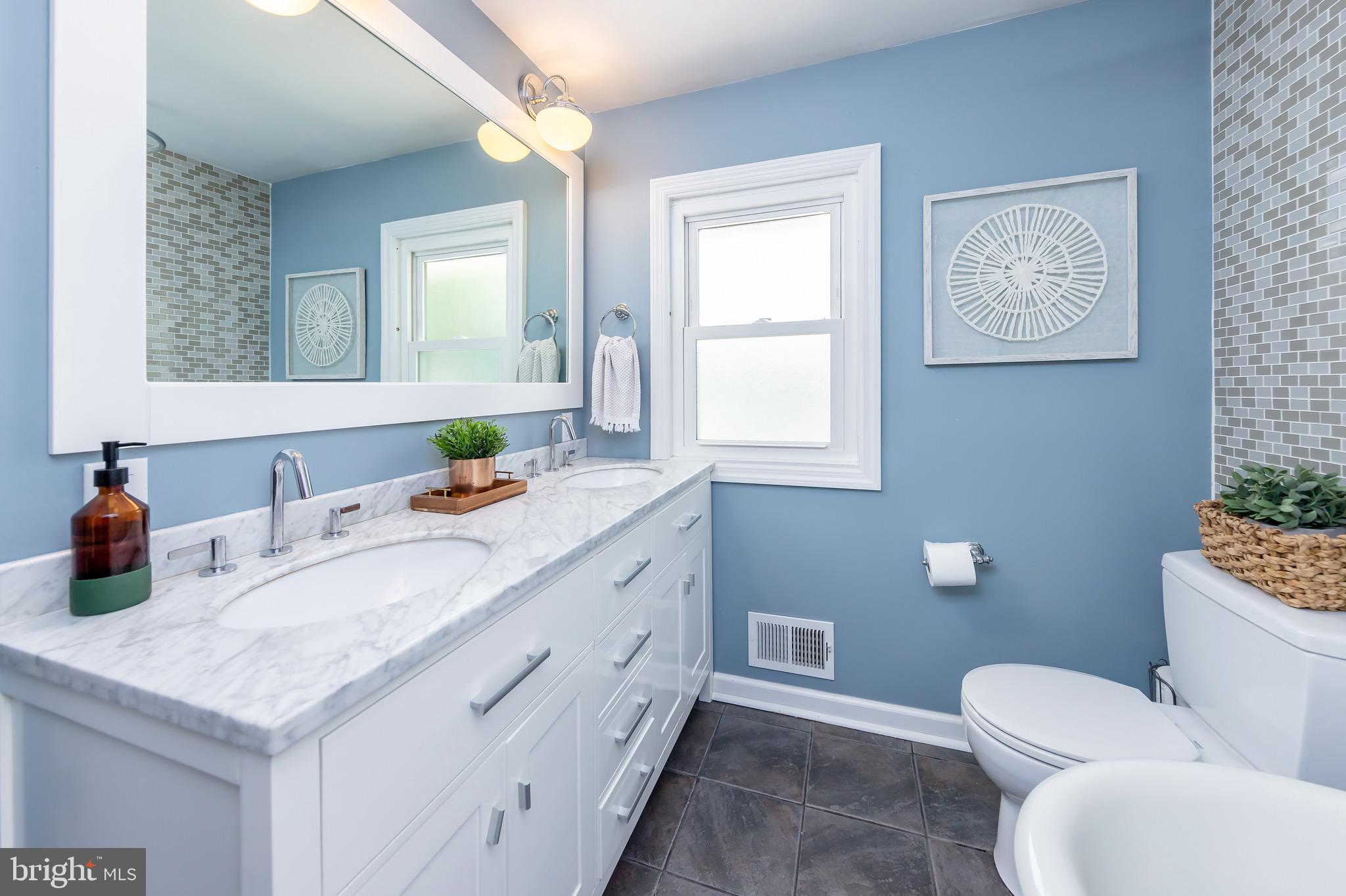 1205 Oakwood Road Haddonfield, NJ 08033 - Photo 17 of 27 Gallery Image 17