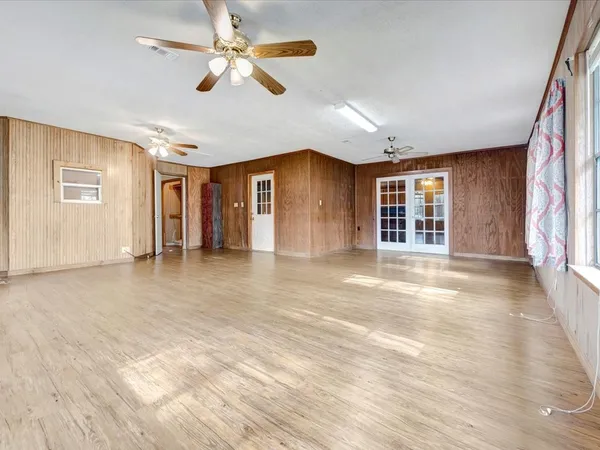 $215,000 | 312 Pinecrest Drive, Trinity, TX 75862