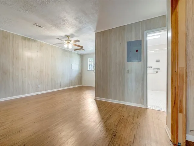 $215,000 | 312 Pinecrest Drive, Trinity, TX 75862