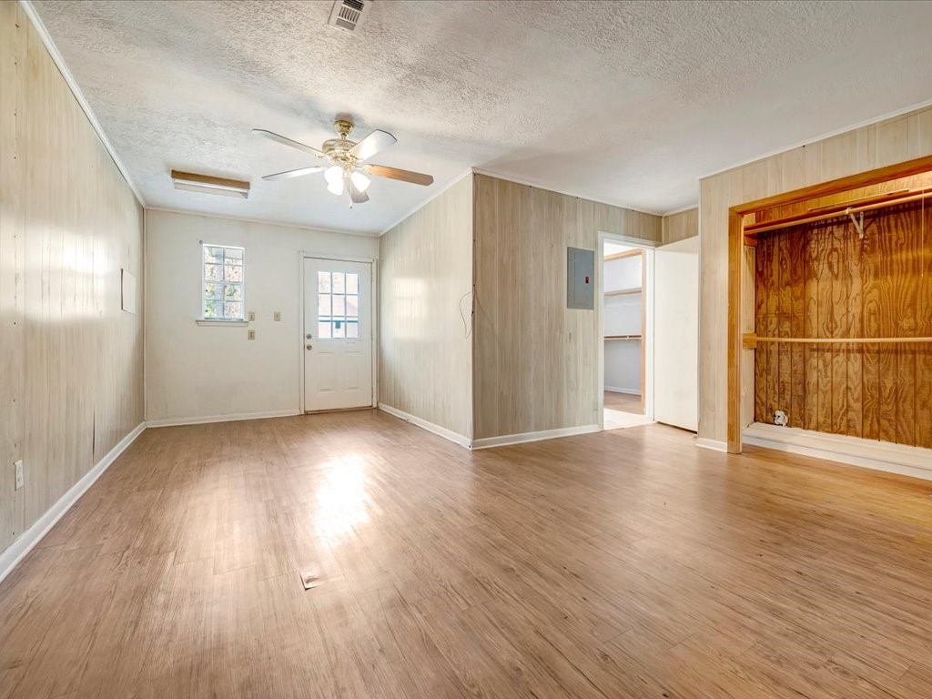 312 Pinecrest Drive Trinity, TX 75862 - Photo 19 of 34