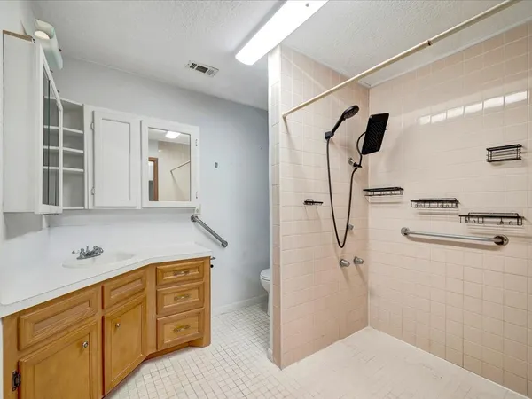 $215,000 | 312 Pinecrest Drive, Trinity, TX 75862