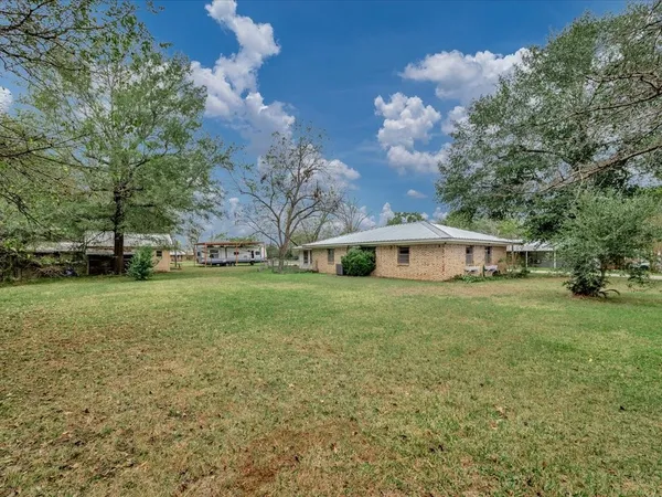 $215,000 | 312 Pinecrest Drive, Trinity, TX 75862
