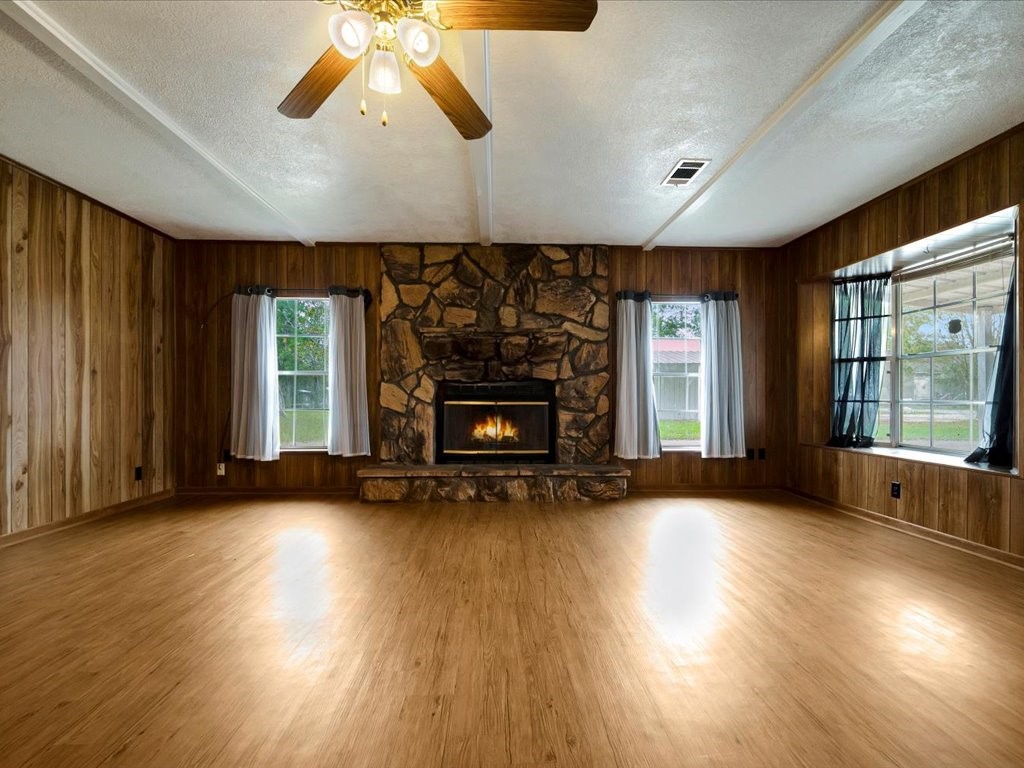 312 Pinecrest Drive Trinity, TX 75862 - Photo 6 of 34