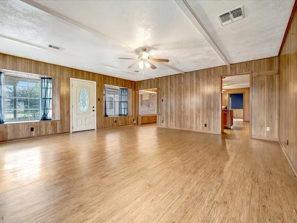 $215,000 | 312 Pinecrest Drive, Trinity, TX 75862