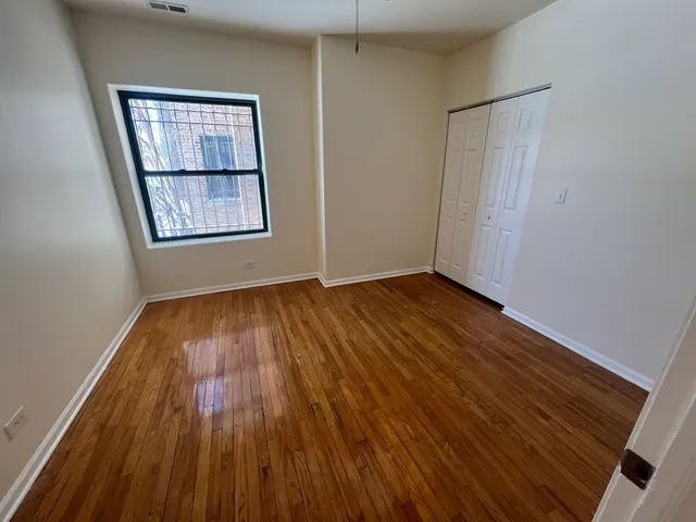 $2,100 | 7748 South Yates Boulevard, Unit 1S, Chicago, IL 60649