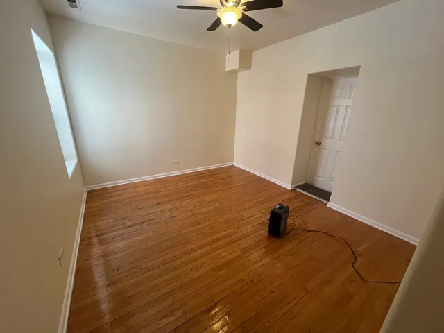 $2,100 | 7748 South Yates Boulevard, Unit 1S, Chicago, IL 60649