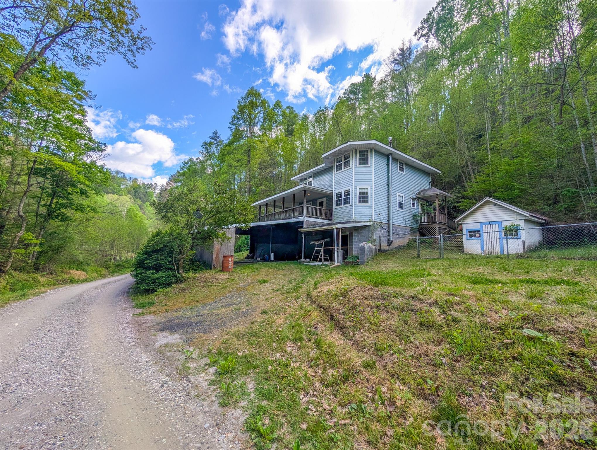 77 Griffith Branch Rd Green Mountain Green Mountain, NC 28740 - Photo 2 of 33
