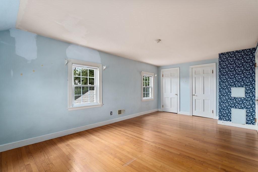 4 Greaton Road Boston, MA 02132 - Photo 16 of 19 Gallery Image 16