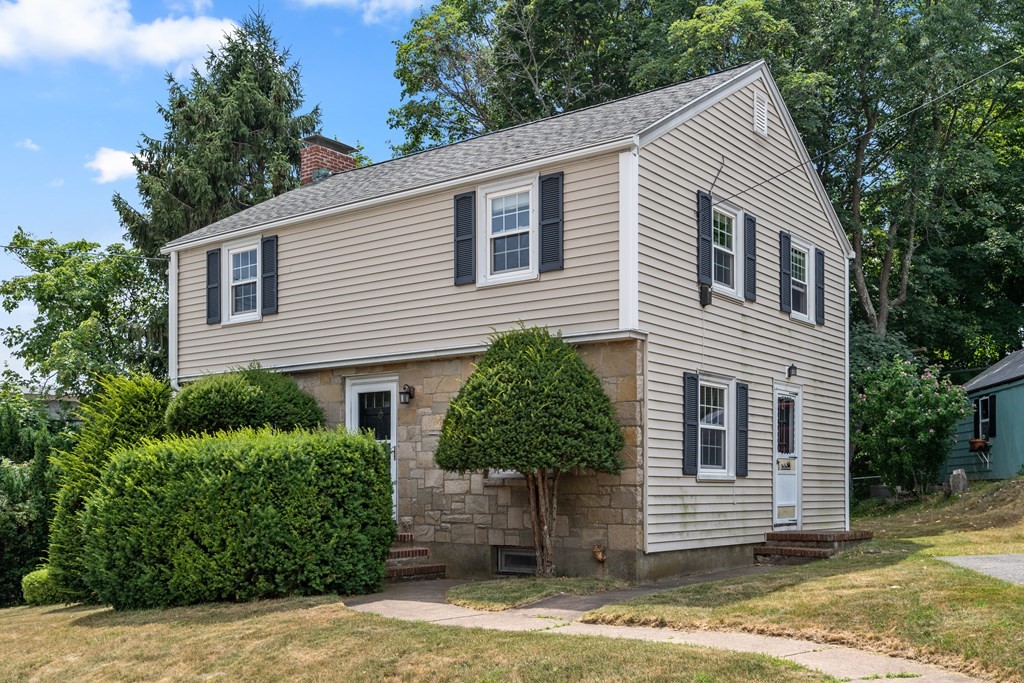 4 Greaton Road Boston, MA 02132 - Photo 2 of 19 Gallery Image 2