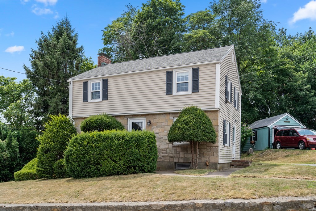 4 Greaton Road Boston, MA 02132 - Photo 3 of 19 Gallery Image 3