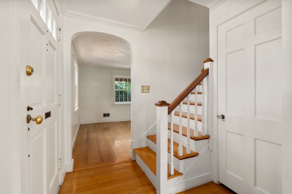 4 Greaton Road Boston, MA 02132 - Photo 7 of 19 Gallery Image 7