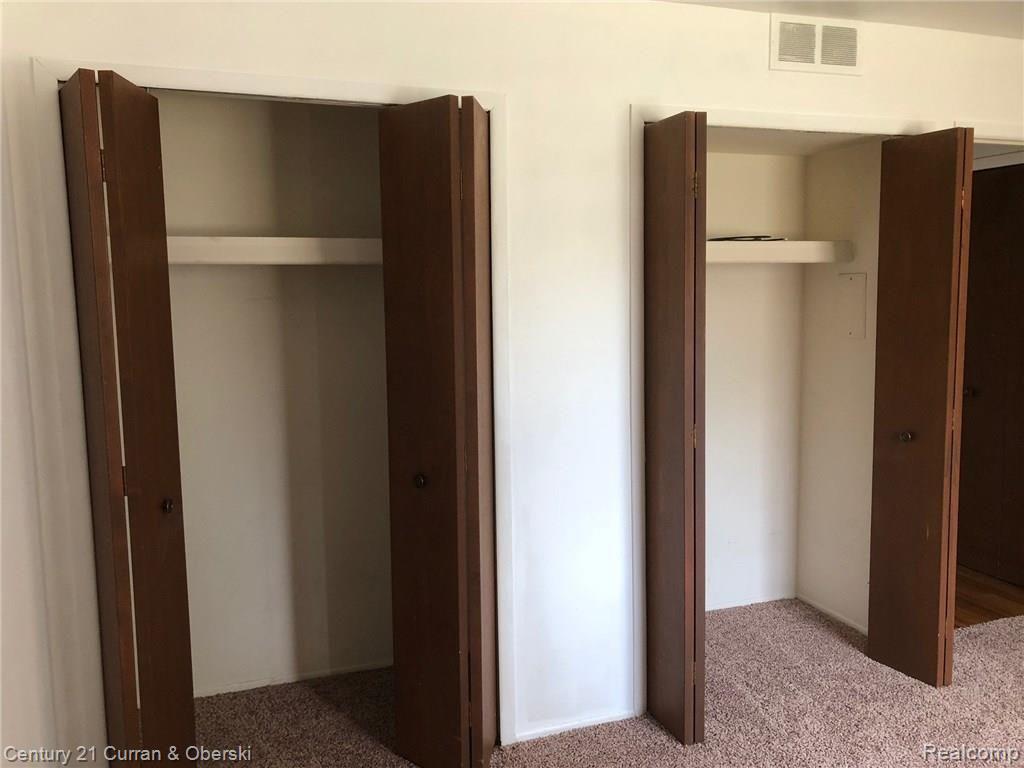 29289 Hayes Road Warren, MI 48088 - Photo 20 of 23