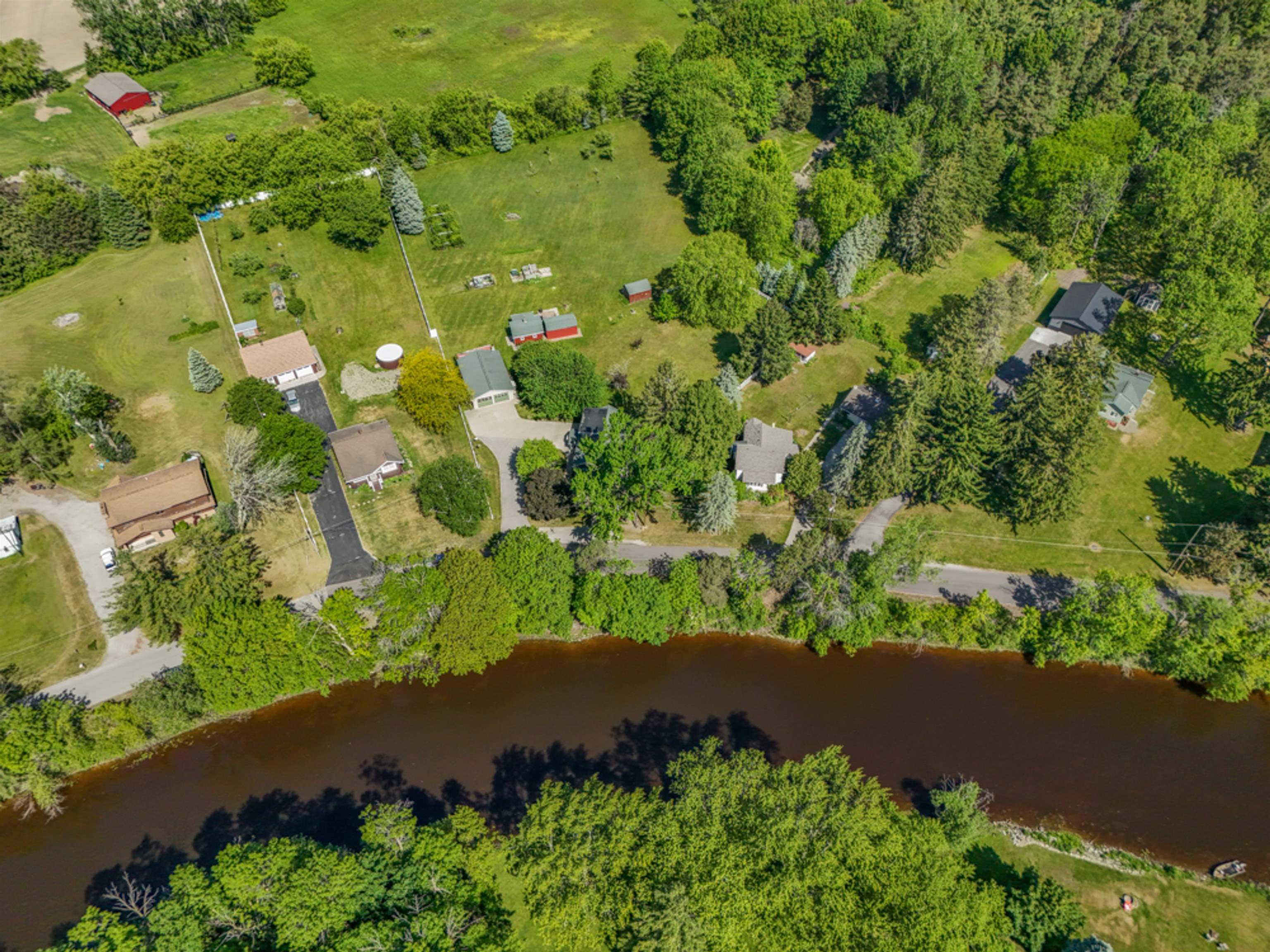 204 Russell Road Kawkawlin, MI 48631 - Photo 77 of 82 Gallery Image 77