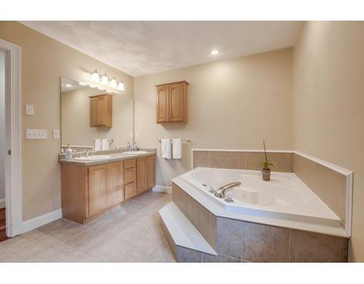 38 Hartwell Road Bedford, MA 01730 - Photo 13 of 29 Gallery Image 13