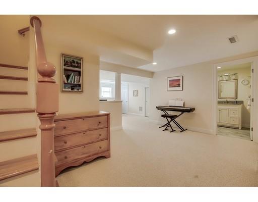 38 Hartwell Road Bedford, MA 01730 - Photo 19 of 29 Gallery Image 19