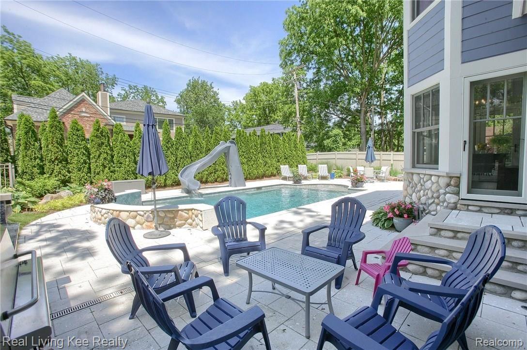 930 Fairview Avenue Rochester, MI 48307 - Photo 41 of 43 Patio_2nd_View.jpg
