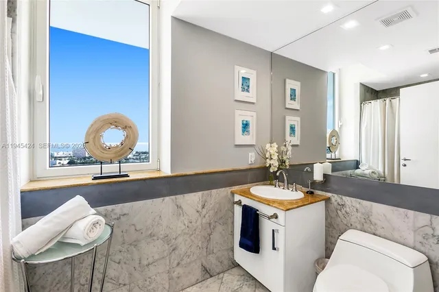 $1,900,000 | 540 West Avenue, Unit 2311, Miami Beach, FL 33139
