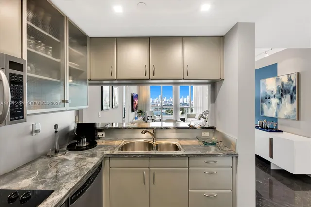 $1,900,000 | 540 West Avenue, Unit 2311, Miami Beach, FL 33139