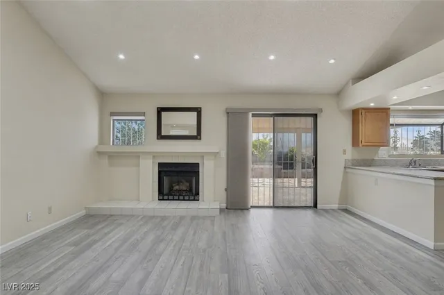 $1,940 | 7951 Aspendale Drive, Las Vegas, NV 89123
