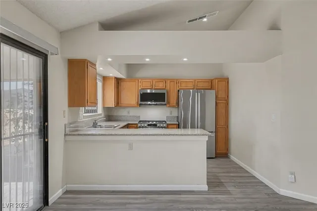 $1,940 | 7951 Aspendale Drive, Las Vegas, NV 89123