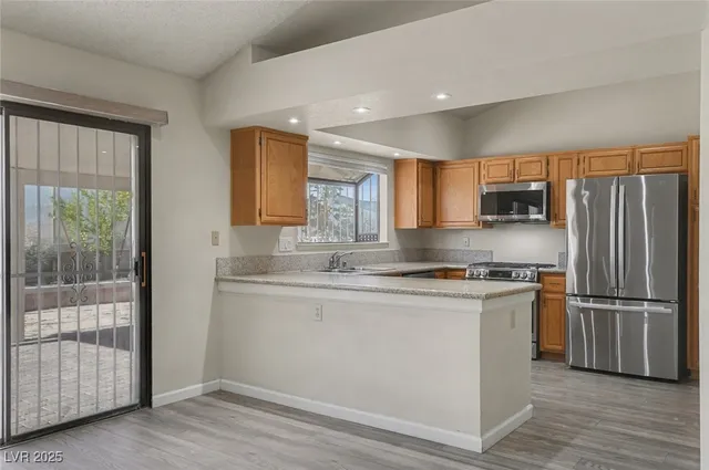$1,940 | 7951 Aspendale Drive, Las Vegas, NV 89123