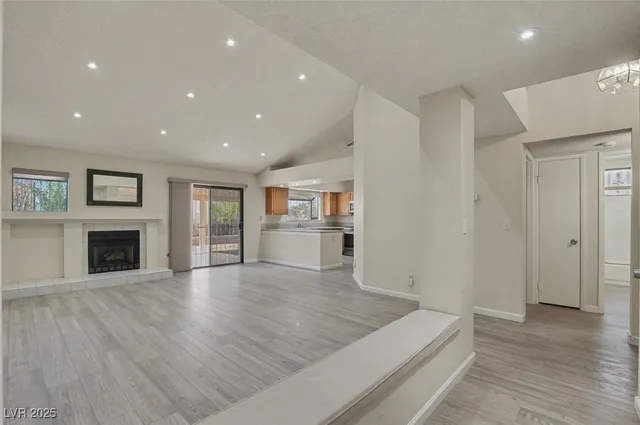 $1,940 | 7951 Aspendale Drive, Las Vegas, NV 89123