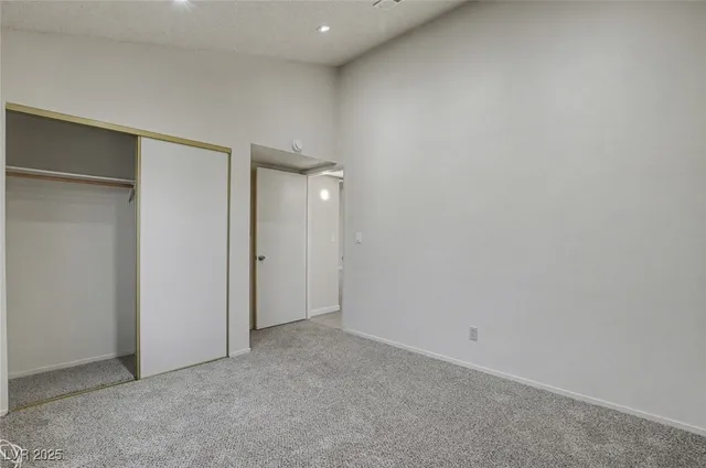 $1,940 | 7951 Aspendale Drive, Las Vegas, NV 89123