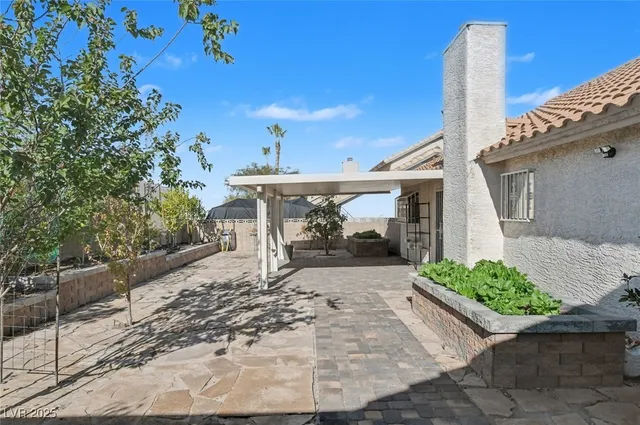 $1,940 | 7951 Aspendale Drive, Las Vegas, NV 89123