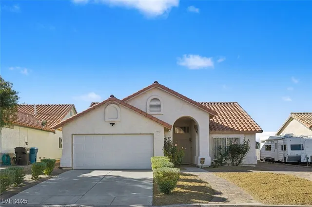$1,940 | 7951 Aspendale Drive, Las Vegas, NV 89123