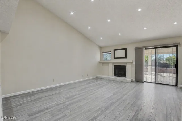 $1,940 | 7951 Aspendale Drive, Las Vegas, NV 89123
