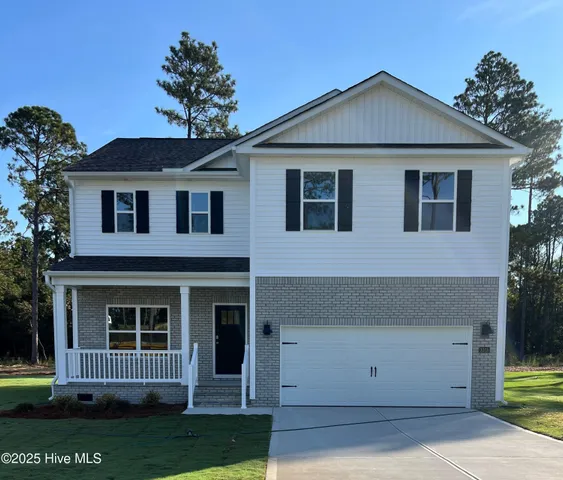 $374,940 | 3113 Platinum Circle, West End, NC 27376