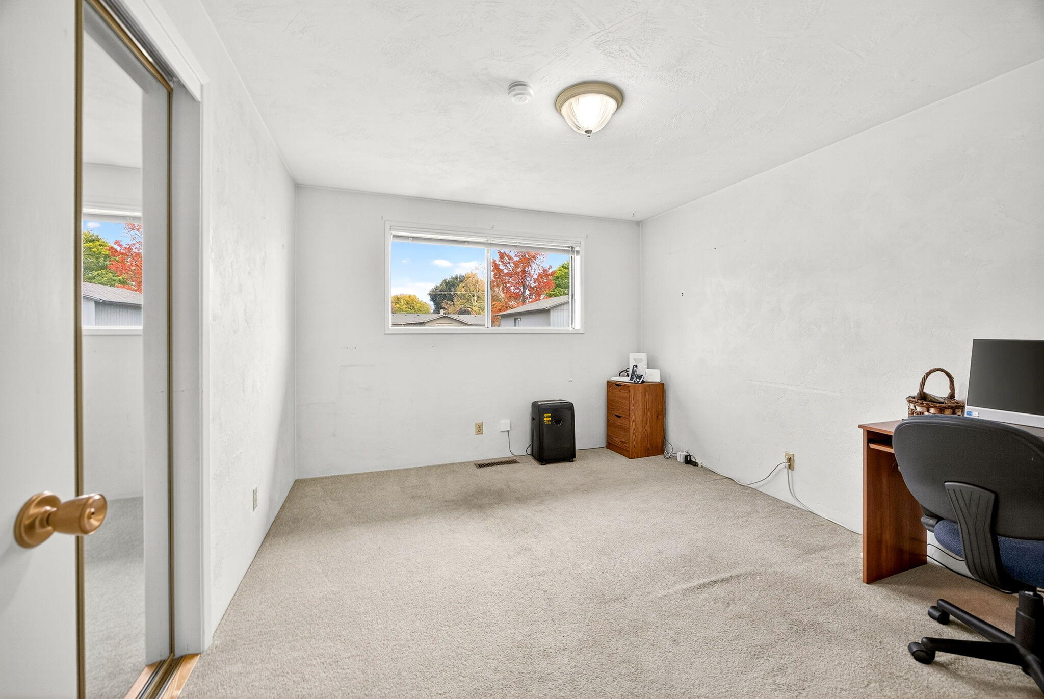3496 Edella Street Central Point, OR 97502 - Photo 25 of 38 ApxES00046
