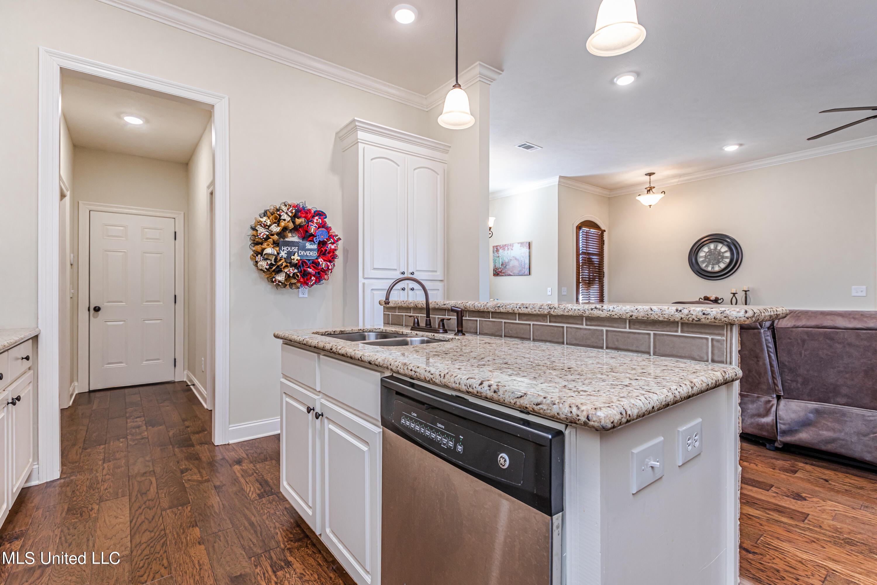 161 Western Ridge Circle Canton, MS 39046 - Photo 7 of 23 926A1001