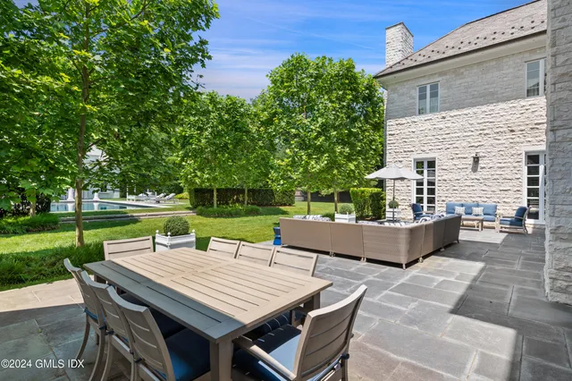 $12,495,000 | 537 North Street, Greenwich, CT 06830