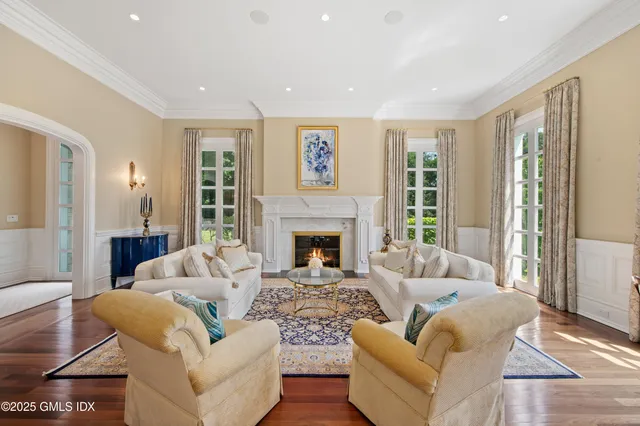 $12,495,000 | 537 North Street, Greenwich, CT 06830