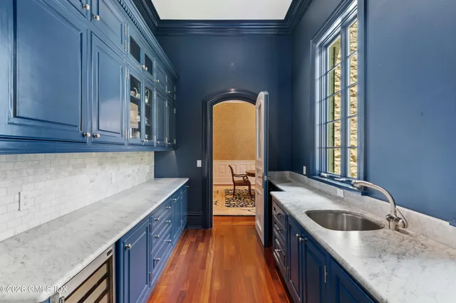 $12,495,000 | 537 North Street, Greenwich, CT 06830