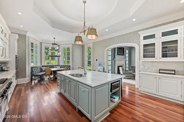 $12,495,000 | 537 North Street, Greenwich, CT 06830